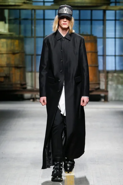 Look 52